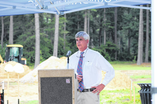 
			
				                                John Murray, an architect for Bowman Murray Hemingway Architects, speaks Monday at the groundbreaking for a building that will house the Emergency Medical Science Program at Robeson Community College in Lumberton. The $2.7 million building will be located to the rear of campus.
                                 Tomeka Sinclair | The Robesonian

			
		