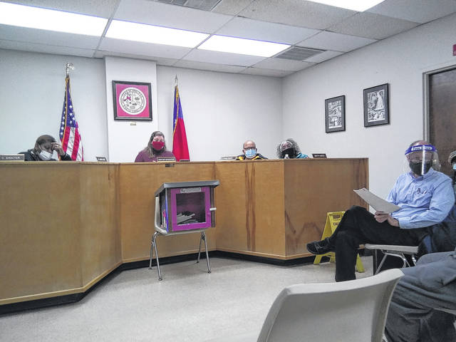 
			
				                                The Rowland Board of Commissioners adopted a resolution requesting a change to it’s Town Charter during its meeting Tuesday at Town Hall.
                                 Tomeka Sinclair | The Robesonian

			
		