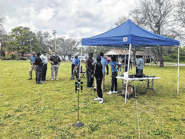 
			
				                                About 50 people came Saturday to Samuel Williams Park in Red Springs to take part in a Stop the Violence Rally.
 
			
		
