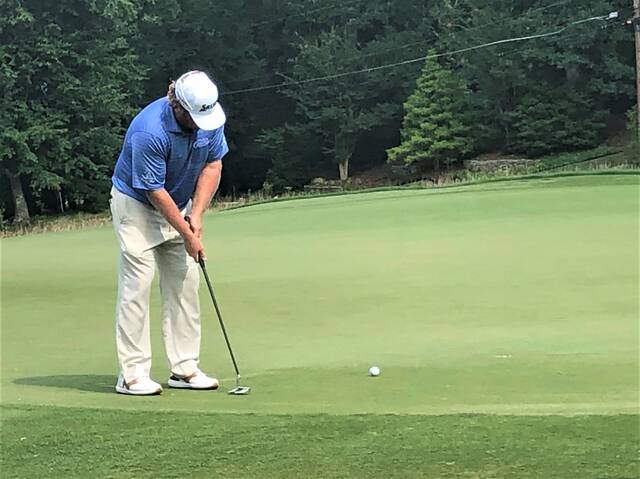 <p>William McGirt attempts a par putt at the third hole during the first round of the Wyndham Championship Thursday in Greensboro.</p>
                                 <p>Chris Stiles | The Robesonian</p>