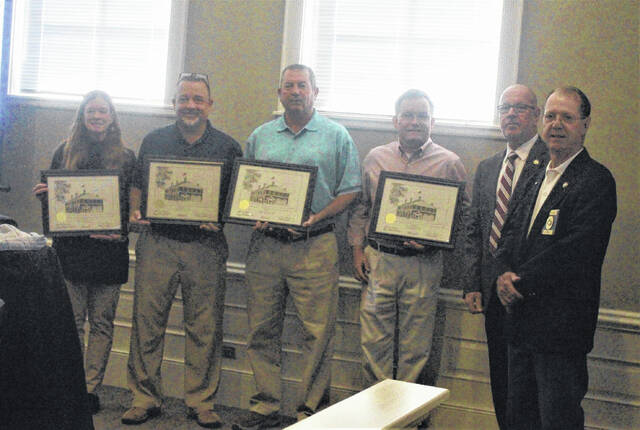 
			
				                                Lumberton Youth Baseball Association officials were presented with the Pride in Lumberton Award during Wednesday’s City Council meeting at City Hall. Pictured, from left, are LYBA officials Mira Kenney, Adrian Lowery and Bruce Mullis, City of Lumberton Recreation Director Tim Taylor, Councilman Leroy Rising and Mayor Bruce Davis.
                                 Chris Stiles | The Robesonian

			
		