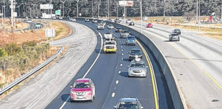 
			
				                                Interstate 95 through Lumberton is busy with holiday traffic Monday.
                                 David Kennard | The Robesonian

			
		